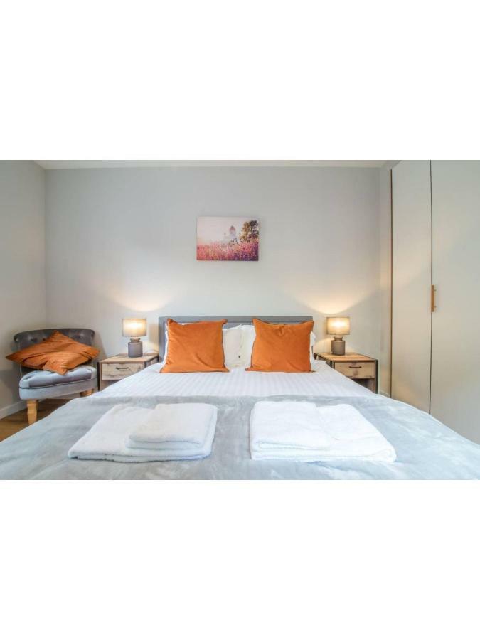 Central And Stylish One Bedroom Apartment Edinburgh Buitenkant foto